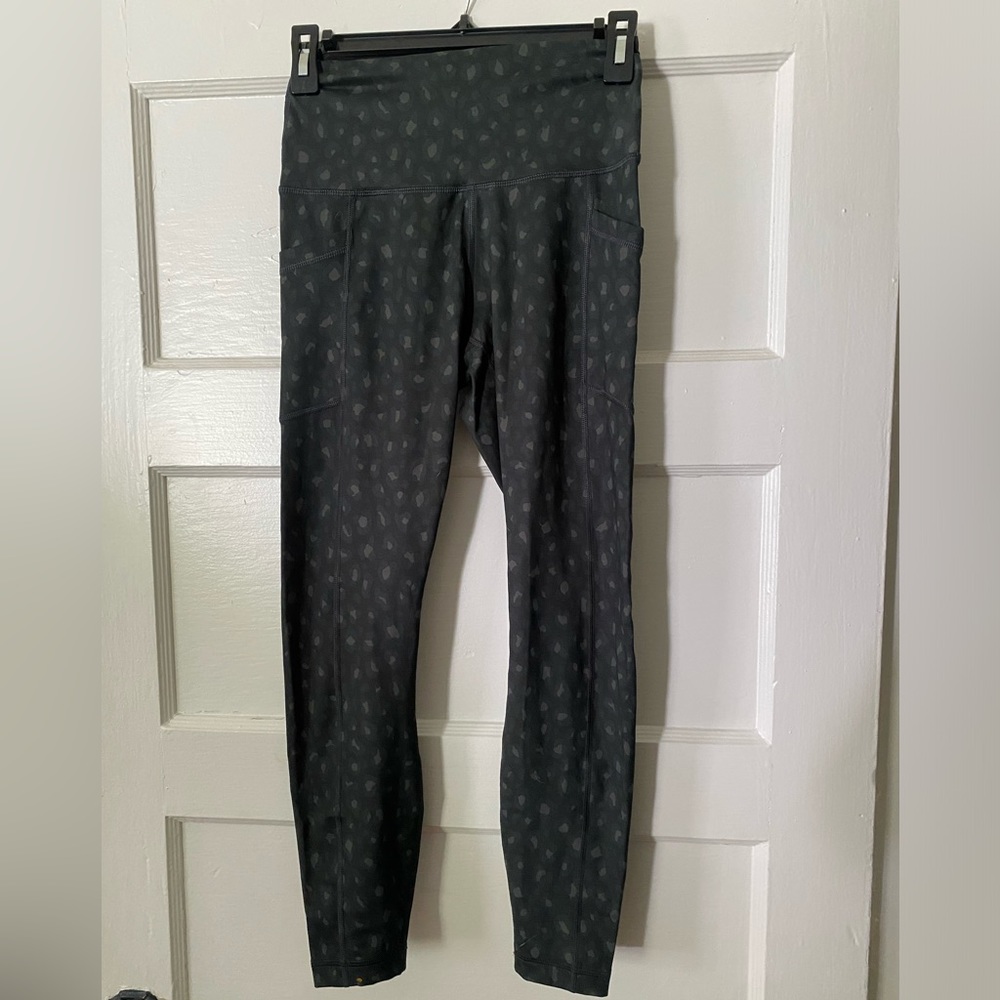 90 Degree Green Ankle Leggings